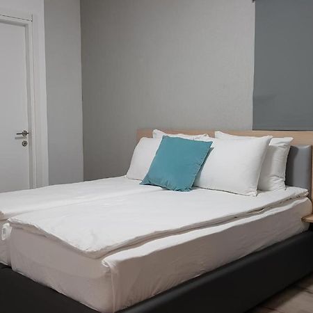 Airport Guest House Or Yehuda Dış mekan fotoğraf